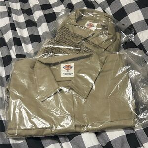 2pk Dickies Khaki Short Sleeve Button Down
